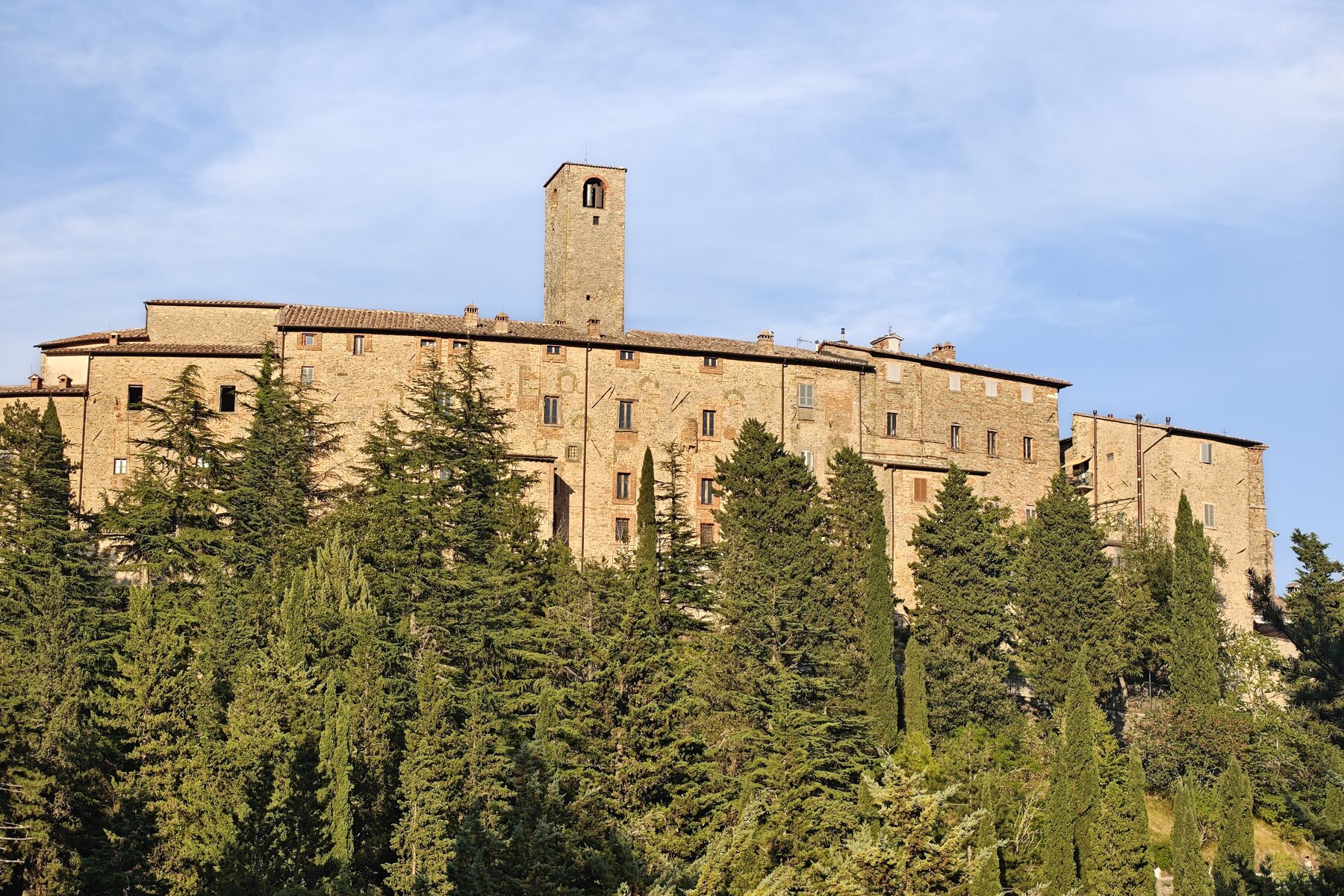 The walled centre of Monte Santa Maria Tiberina in warm evening light