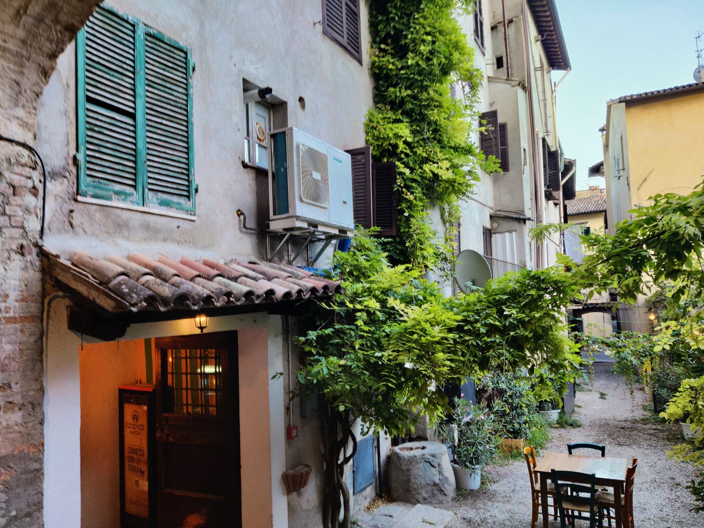An elegant arcaded courtyard in Città di Castello